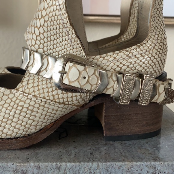 NWT Freebird White Snake Blade Size 7 - Picture 9 of 16